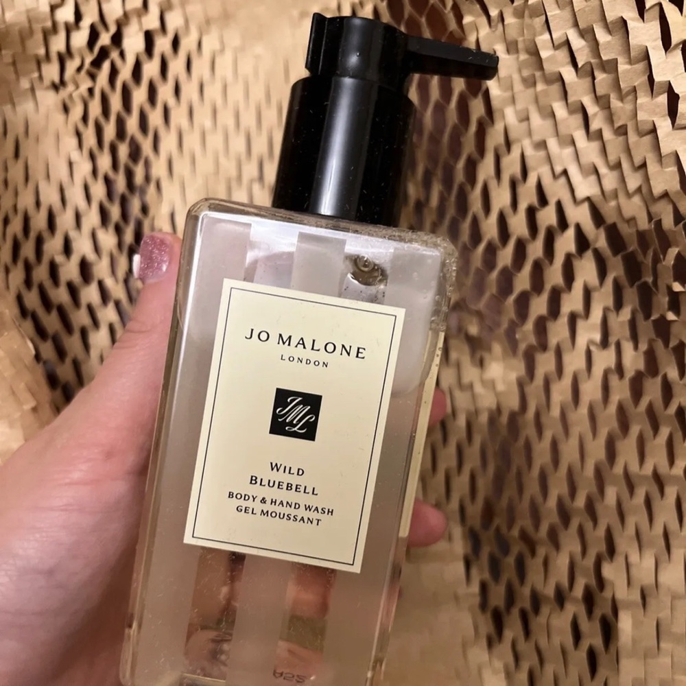 Jo Malone wild blue bell Body & Hand Wash (w/ Pump) - 250ml/8.5oz New
